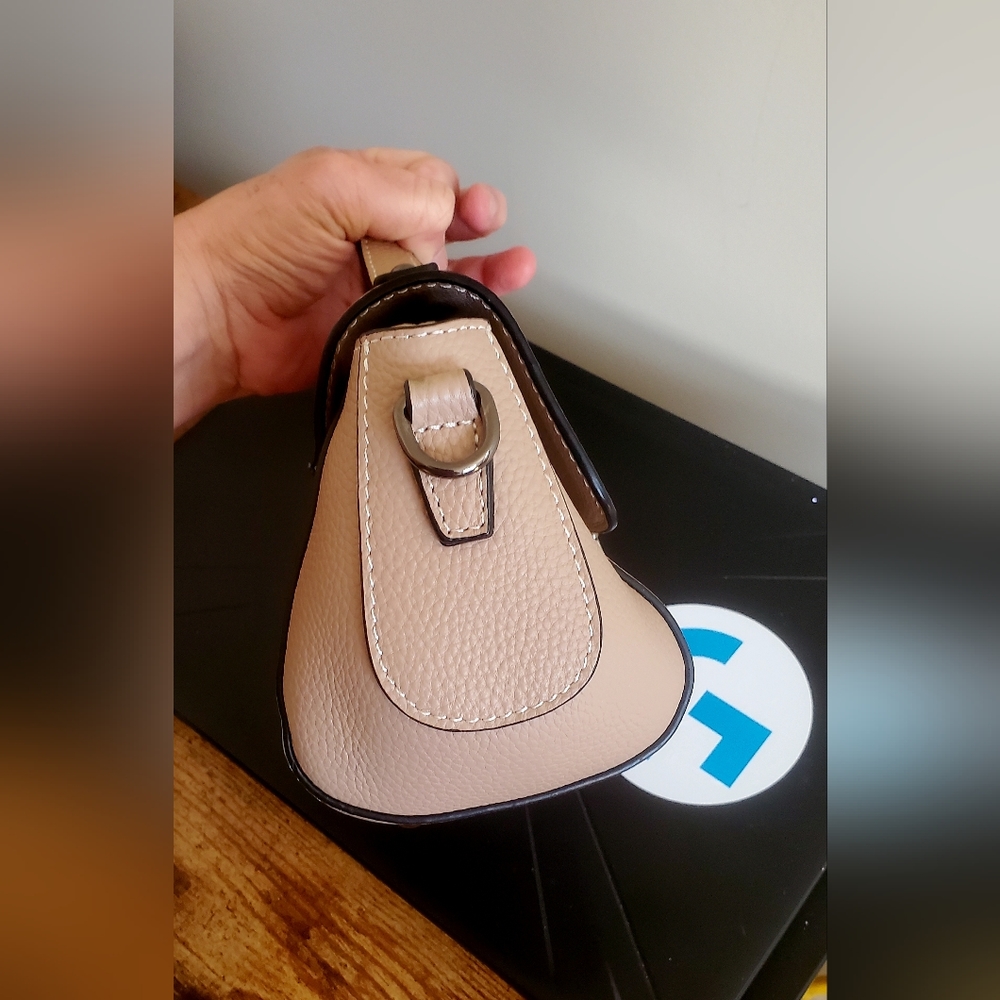 Cute Beige Bag - Picture 5 of 9